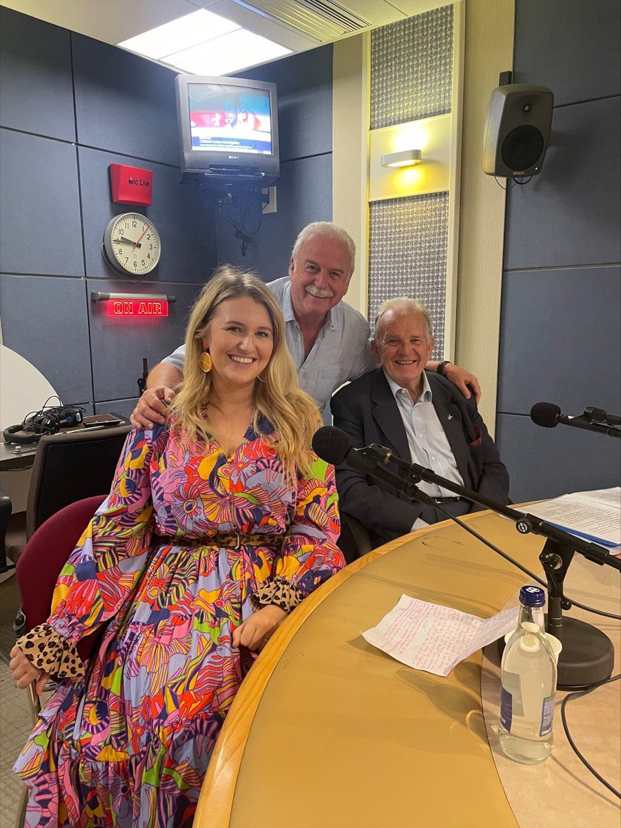 martylyricfm's tweet photo. Tune in now to hear my chat with mezzo Carolyn Holt and George Fleeton from Massenet's 'Werther' @NCH_Music https://t.co/HLVOiEtUU5