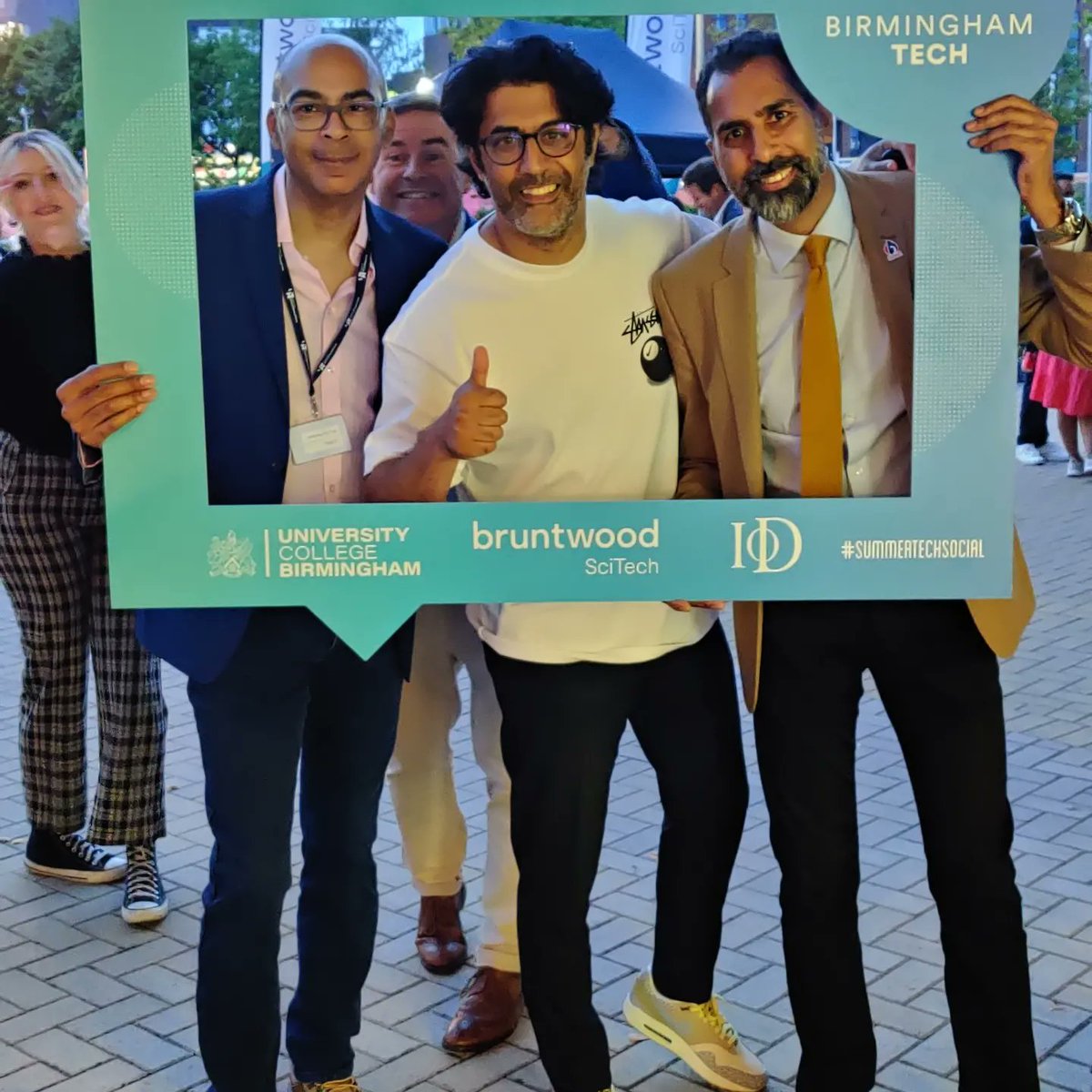 Ifraz Ahmed tweet media