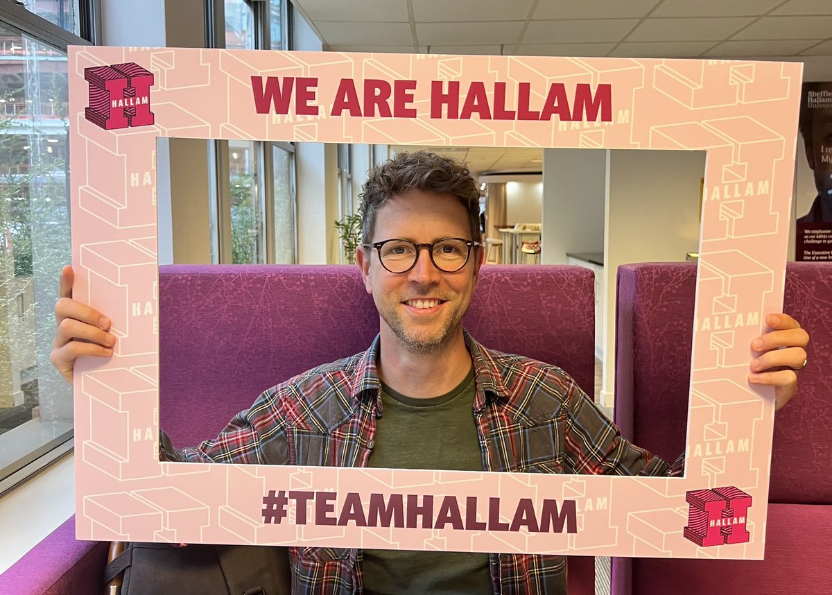 Always a pleasure to be part of #TeamHallam during Clearing. 
It’s a phenomenal effort by @HallamStaff 👏👏👏