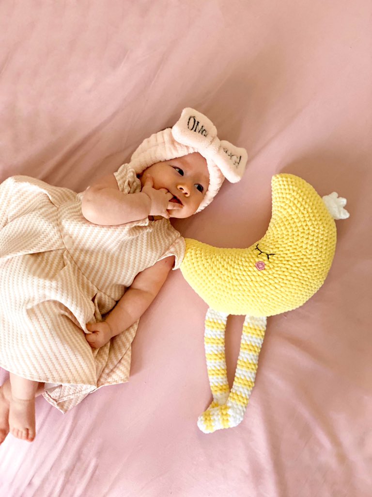 KamburMarina's tweet image. Love at first sight ❤️ Plush pillow Moon for nursery decorations👍 pattern is here etsy.com/listing/126405… #plushpattern #plushpillow #plushmoon #crochetpattern #amigurumipattern #plushiepattern #crochetpillow #nurserydecor #plushie #cuteplush