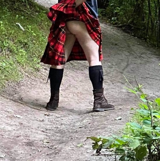 tammisbb's tweet photo. A wee trip #ass #gay #scottishgay #glasgowgay #kiltedgay #cruisingoutdoors #Cruising https://t.co/b6JD3HY1Kh