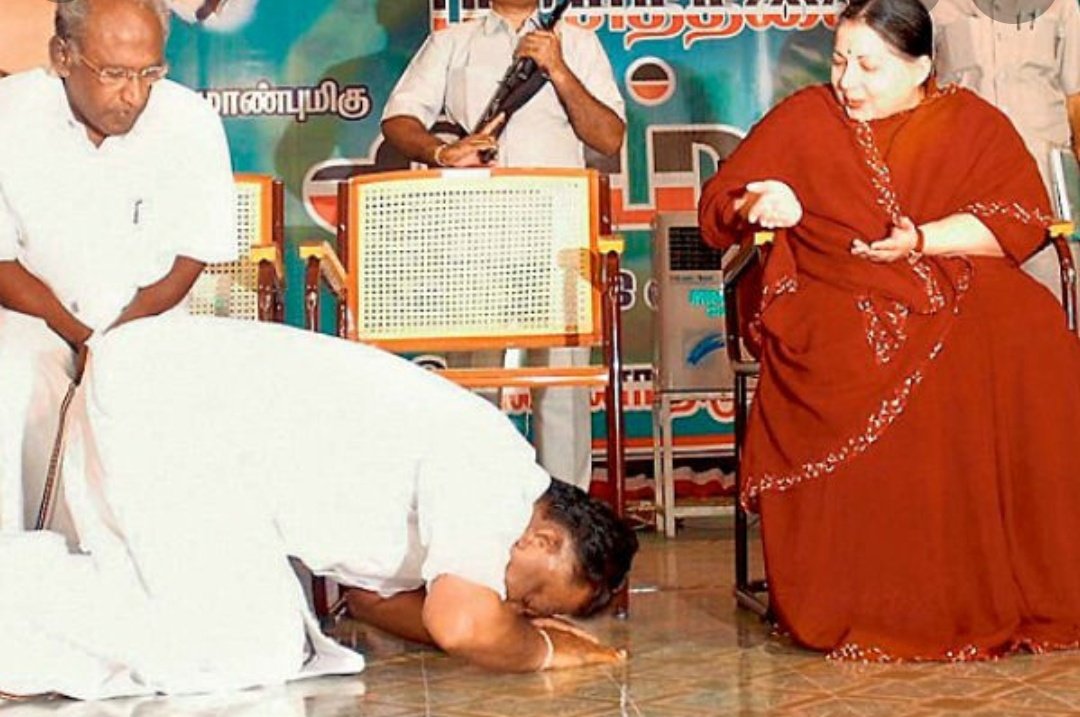 @chnharish <a href="/EPSTamilNadu/">Edappadi K Palaniswami-SayYEStoWomenSafety&AIADMK</a> இப்படி ஆரம்பிச்சதே உங்கள் ஐயா தானப்பா <a href="/OfficeOfOPS/">O Panneerselvam</a> நீங்க தானே இது...தரையில் விழுந்தது யார் தெரியுதா?