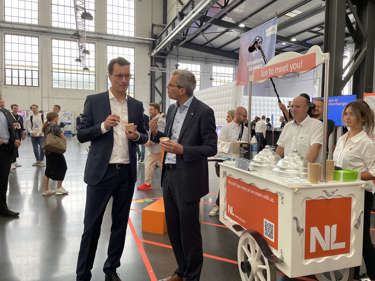 DUS_CG's tweet image. Kommen Sie auch an unserem Nederlandestand vorbei! (Direkt vorm Foodcourt) 
#DigitalDemoDay @digihub_de