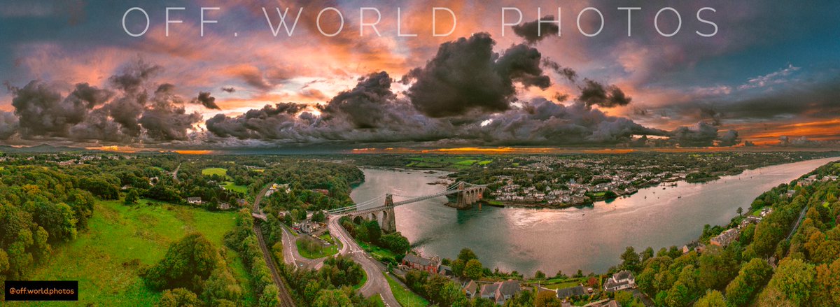 @PanoPhotos Here's some autumnal weather rolling in over #ynysmon and #menaibridge. #panophotos #weather #panoramicview