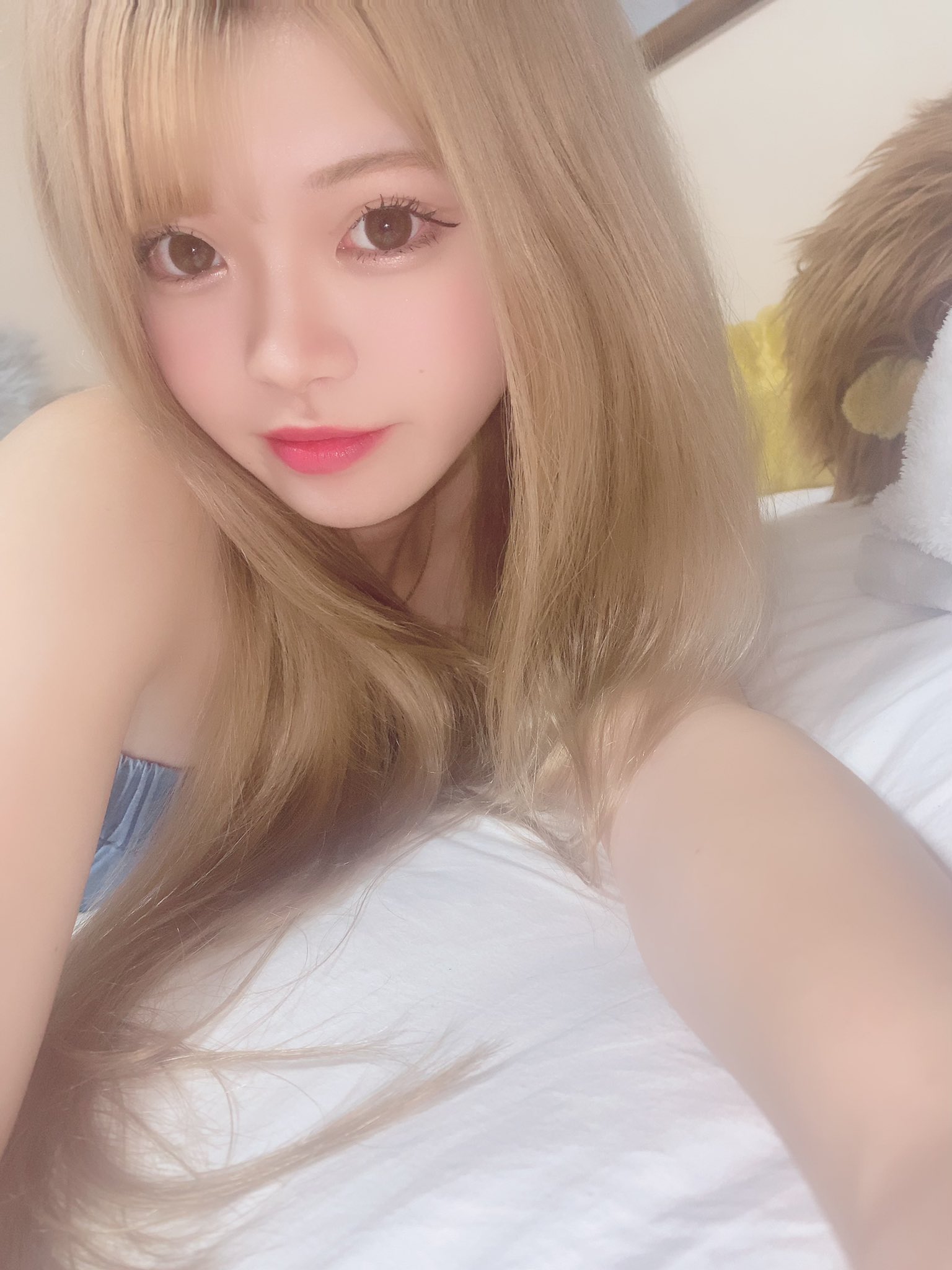 ゆうな様 XSサイズあり【Glossy/グロッシー】オフショルダー/ カット