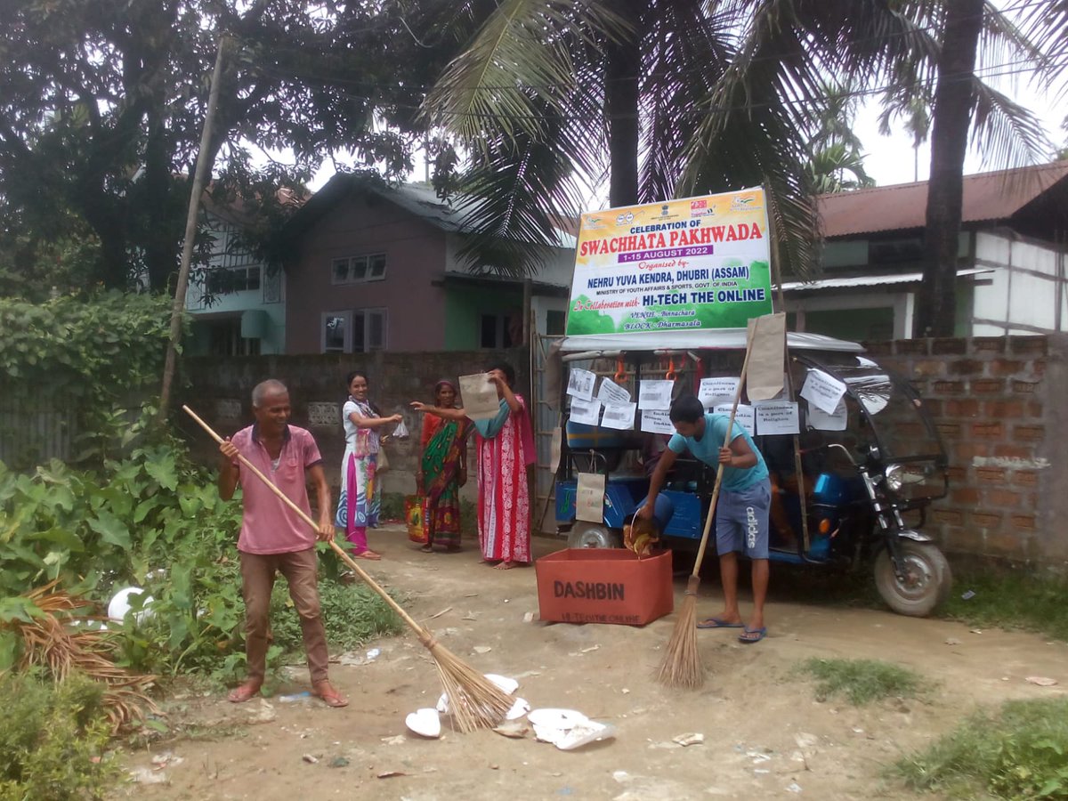 NDhubri's tweet photo. Swachhata Pakhwada Programme Organised by Nehru Yuva Kendra Dhubri In Collaboration With HI-TECH THE ONLINE Youth Club #Cleaness of village, plantation and Awareness Rally at Dharmasala Dev. Block. 
#swachhtapakhwada #NykDhubri

@Nyksindia @YASMinistry @ianuragthakur https://t.co/xBtUKy6s2h