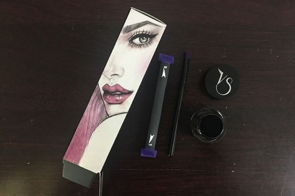 myboxprintingus's tweet photo. Eyeliners are cosmetics that use color to increase the appearance of the area around the eyes. These schematic eyeliner boxes are classic in their design. The custom eyeliner boxes give you a simple solution for your valued items.
https://t.co/3wAqGtabsw
#eyelinerboxes #makeup https://t.co/dbIdhDlej8