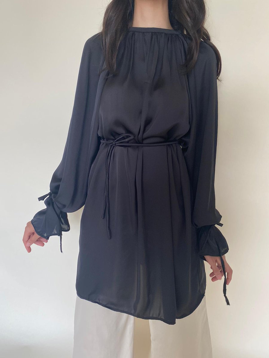 Uygun fiyatlı şık tunikler için profildeki linke tıklayabilirsiniz 💗