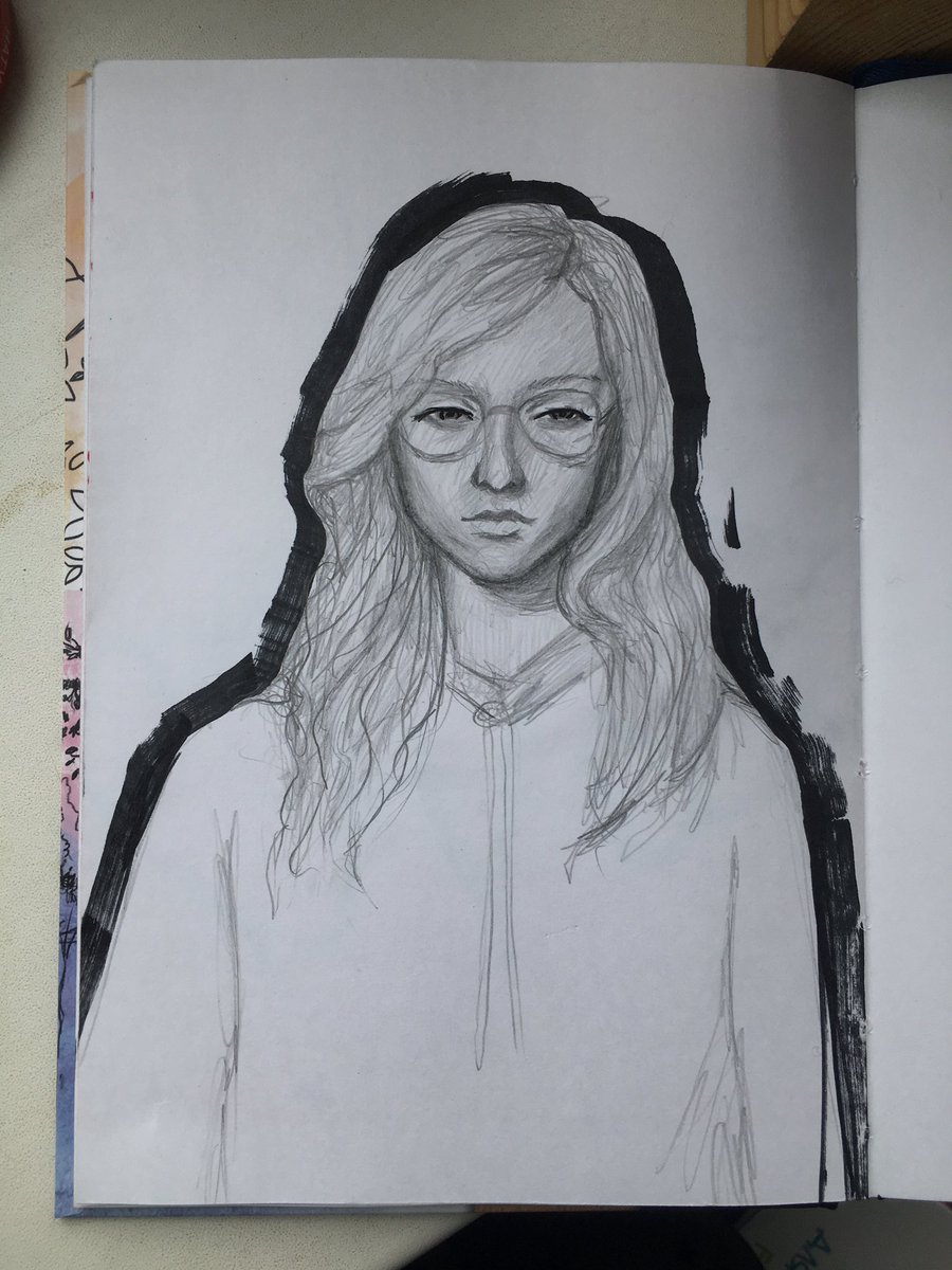 sooya_zh's tweet image. Portrait of my bebê Gabrielle🖤

Artist and frontwoman of the Adorável Clichê music band

With some hopelessness in the eyes haha @BiPhilippi 

I challenge @yatsansweeet to draw me in your style(ofc only if you wanna)

Challenge your friends! 

#pfpchallenge #DrawYourFriends #art