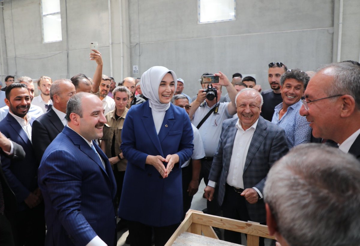 AfyonValiligi's tweet photo. İscehisar OSB yeni bir yatırım daha kazandı.

60 yılı aşan tecrübesiyle doğaltaş sektöründe hizmet veren Karamehmet Mermer firmasının yeni Mermer Üretim Tesisi, Sanayi ve Teknoloji Bakanı @varank,  Valimiz @kubrayigitbasi, Milletvekilleri ve vatandaşların katılımıyla açıldı. https://t.co/6xYPafQ86N