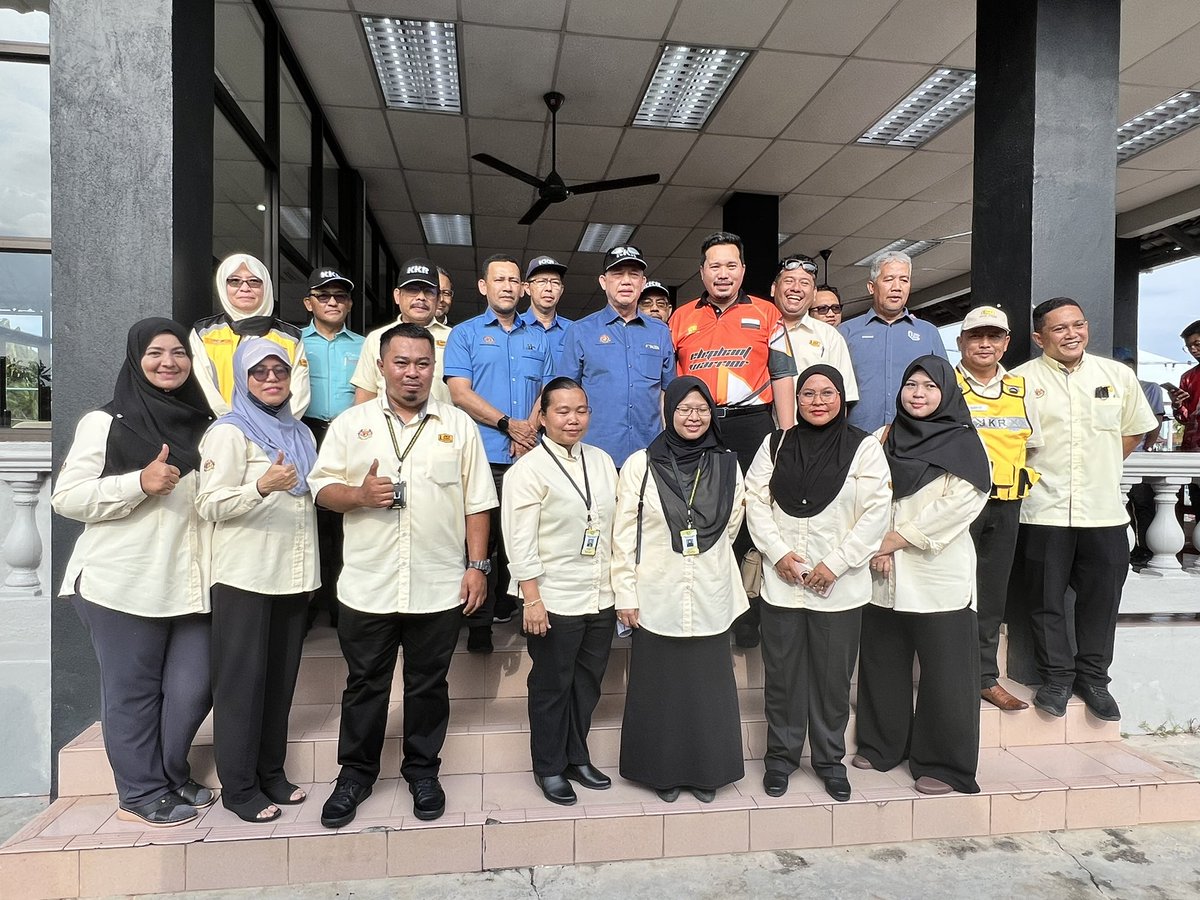 Terima kasih <a href="/01hasnan/">Wan Hasnan</a> <a href="/JKRNS/">JKR Negeri Sembilan</a> <a href="/JKRJempol/">JKR JEMPOL</a> <a href="/JKRrompin/">JKR Rompin</a> 

Day 1 - FTRoadpedia Zon Selatan 2.0

#FTRoadpedia
#FTRoadpediaZonSelatan2 
#infraKeluargaMalaysia 
#KeluargaMalaysia