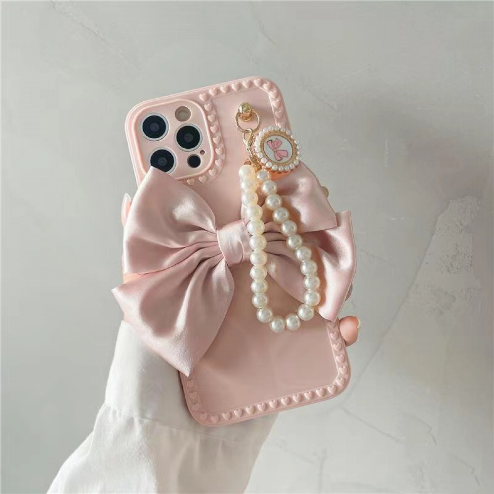 iphonecoverson's tweet photo. https://t.co/jnfoUg5Ovt Luxury Fashion 3d Bow Pearl Bracelet Girl Soft Case For Iphone 11 12 13 Pro Max 7 8 Plus Xr X Xs Se Anti-drop Cover Fundas https://t.co/cSjfILt8GB