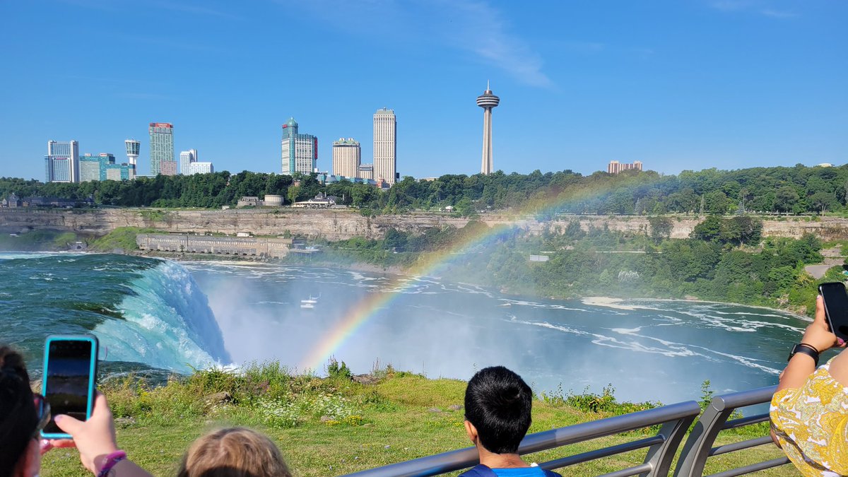 4 years ago, Mt Rainier. Today, Niagra. Whee.