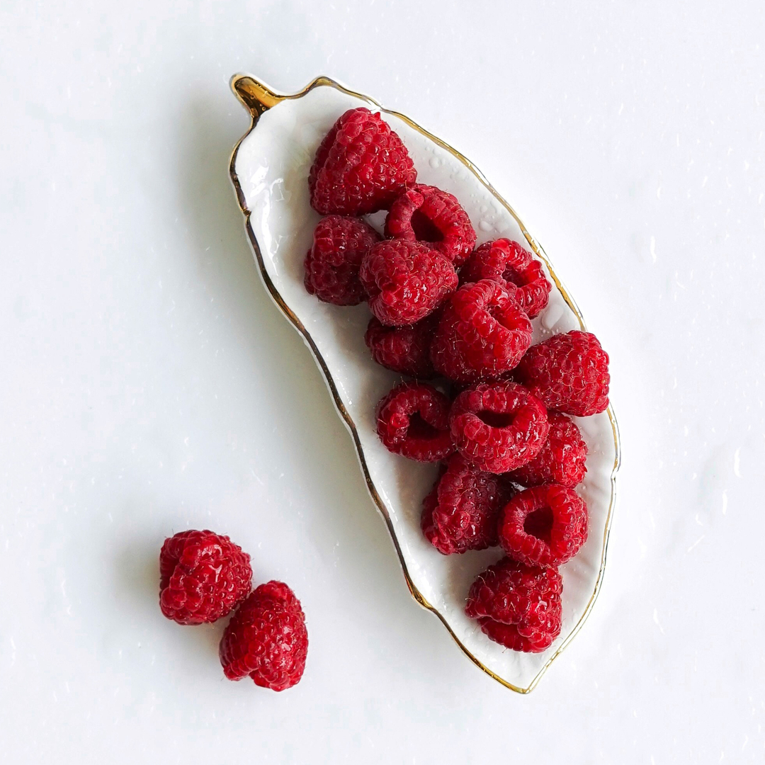 Let's indulge in summer. 🍓🍉🌞
For your skin, body, and soul. 

#rawganic #cleanbeauty #cleanskincare #organicskincare #naturalskincare #makeyourskinhappy #organiccotton #veganbeauty #crueltyfreebeauty #veganskincare #crueltyfreeskincare #fortheplanet #loveyourskin #cleans