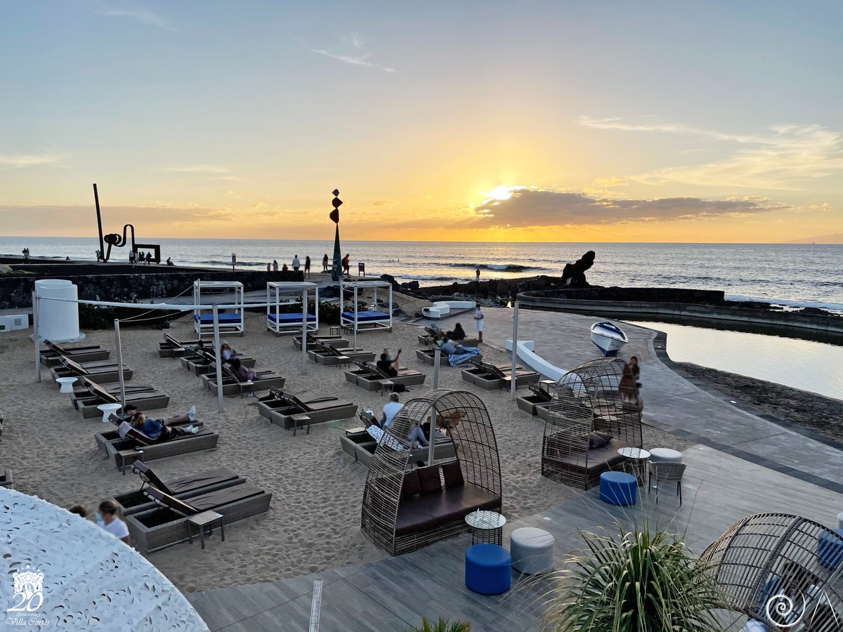 Are you ready to be part of the best sunset ever? We do!!! 🌅
¿Estás list@ para formar parte de la mejor puesta de sol del mundo? ¡¡Nosotros sí!! 🌅

#europehotelsinternational #europehotels #arona #playadelasamericas #tenerifesur #tenerife #somostenerife