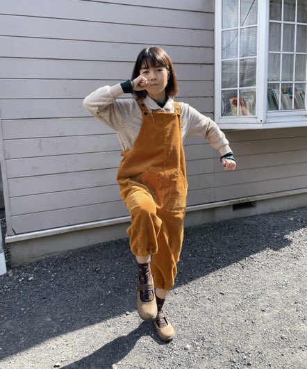 17Od9's tweet photo. DVDのエンディングの秋服のサツキが可愛いくて真似しました
今週の金ローはトトロ！
トトロ観て夏を感じよう！
#金曜ロードショー #となりのトトロ #ジブラーと繋がりたい #ジブリ好きと繋がりたい #ジブリ #ジブリヒロイン #宮崎駿に届け #被写体女子 #トトロ #ジブリコスプレ #サツキ #被写体モデル https://t.co/pr0VSGOZjP