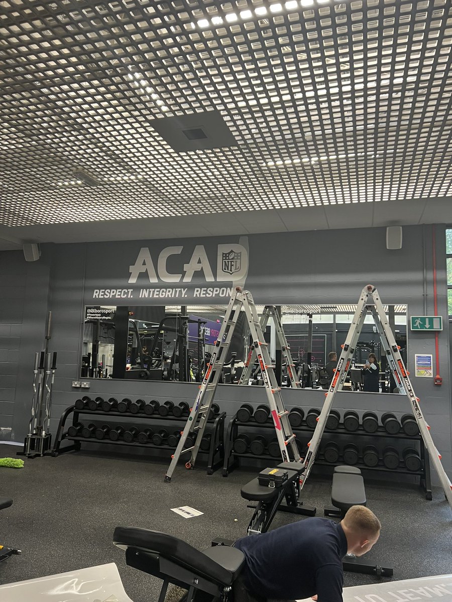 Josimps24342584's tweet image. It’s the attention to detail that makes our facility team the best in the sector #Powerbase refurbishment