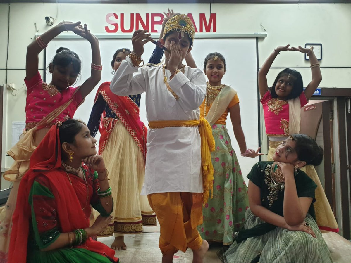AnpSunbeam's tweet photo. Krishna Janmashtami was celebrated with great enthusiasm and festivity by the students of Junior School today. 
The little ones  filled the air with joy &amp; festive spirit giving the message of "the doer of good never comes to grief." https://t.co/kYdRdml0fP