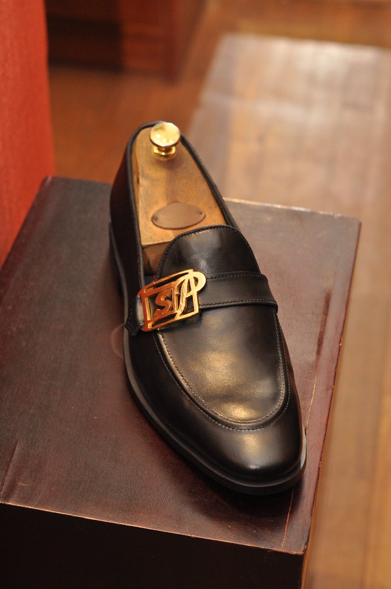 ksjewelryy's tweet photo. A lamp unto your feet, a light unto your path. Our creativity has no bounds. Ks customised shoes. https://t.co/cft81imEd8