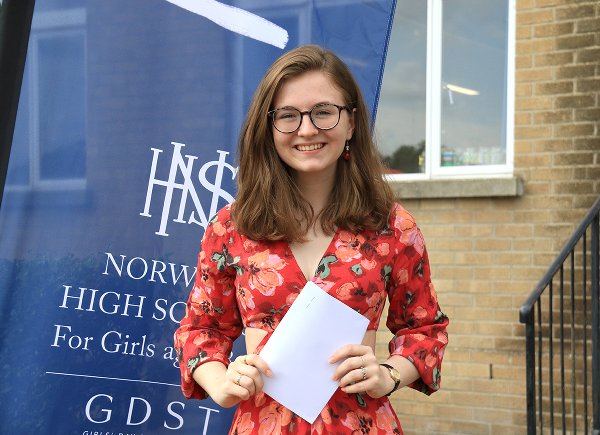 NorwichHigh's tweet photo. They did it! Huge congratulations to the #Classof2022 on their fantastic A Level results 🥳👏 71% of all results were graded A* to A, a huge credit to the hard work and dedication of everyone.

Read the full story ➡️
https://t.co/Xhj5geX5bi

#alevelresults #gdstresults #sixthform https://t.co/12zAEsWJA0