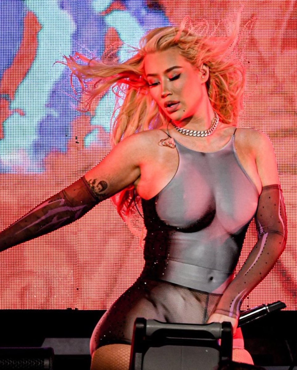 Last night was pretty fun! Thanks to <a href="/pitbull/">Pitbull</a> and <a href="/IGGYAZALEA/">IGGY AZALEA</a> for a great evening and one of our biggest concert crowds in history! 🔥