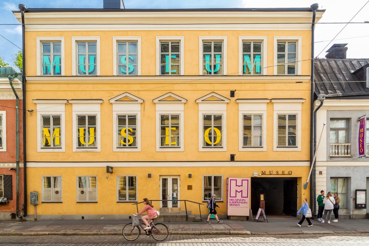 Mahtavaa Taiteiden yötä kaikille! 🌛 Helsingin kaupunginmuseo on tänään poikkeuksellisesti auki klo 23 asti ja luvassa on mm. dokumenttielokuvia Falkmanin pihalla. Myös kausimuseoissa tapahtuu, katso lisätiedot täältä: helsinginkaupunginmuseo.fi/tapahtumat

📸: Maarit Hohteri/HKM