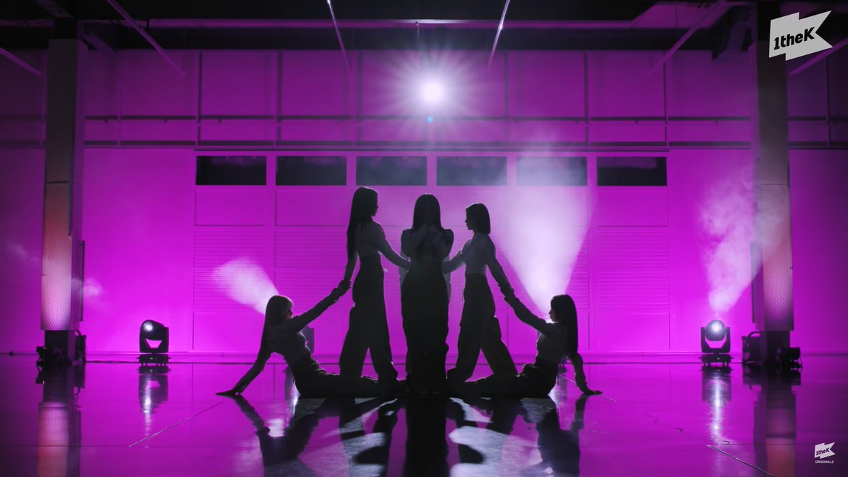 yyujinationn's tweet image. ELEVEN ⏭️ LOVE DIVE ⏭️ AFTER LIKE