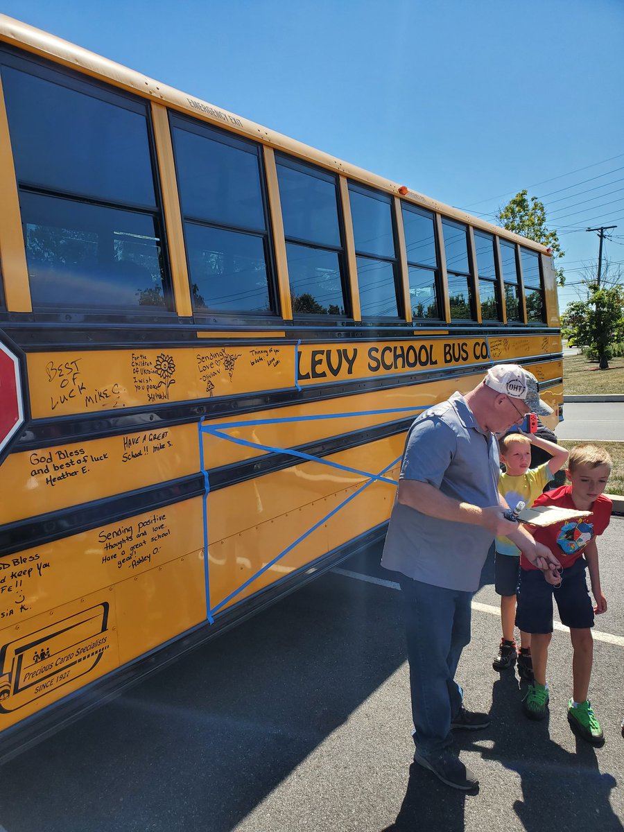 LevyBus's tweet photo. Levy drivers signing the Ukraine bus today. https://t.co/52KUY3EP6j