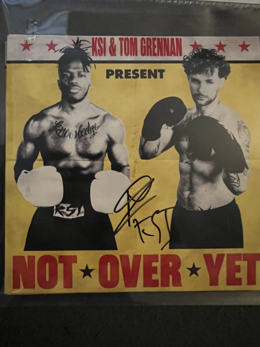 mitchsteintjes's tweet photo. @KSI got a autographed version 👌 amazing song 🎶 https://t.co/faUhtgpfho