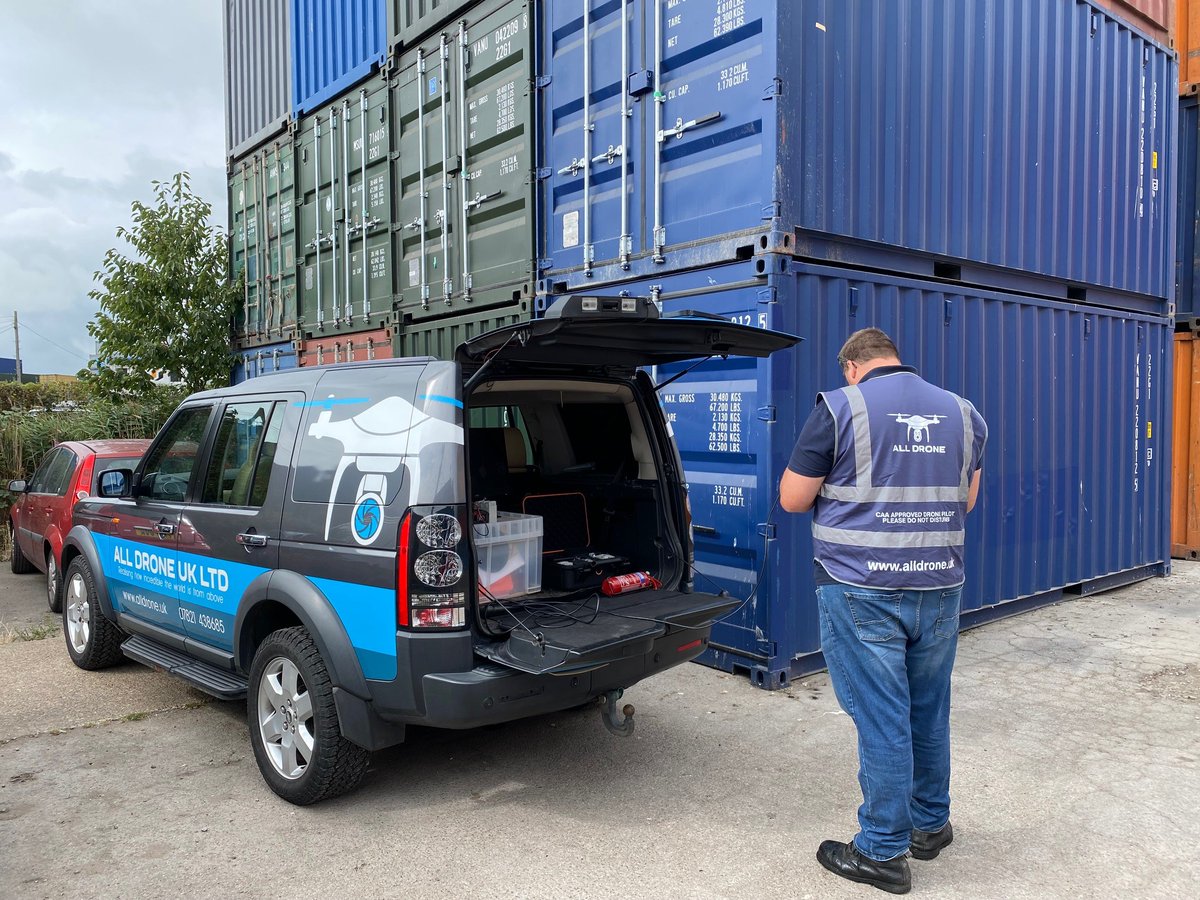 StoresSecure's tweet photo. Fun morning in #Felixstowe with @AlldroneU this morning, getting some footage of our depot and containers. 

Great service - highly recommend them for any drone footage needs. 

#shippingcontainers #drones #marketing #suffolk #selfstorage https://t.co/l9IEGSpT2o