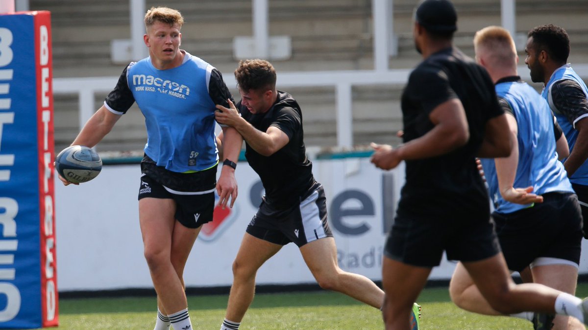 NCL_RedBulls's tweet photo. New boy @joshpeters19 in action!

#TrueNorth https://t.co/DEmAc93god