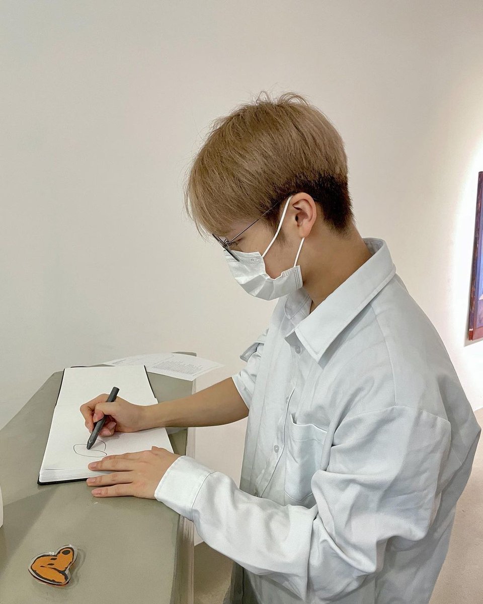 ghost9_ph's tweet photo. [220818 official.ghost9 IG]

good time~ 🖼

#준성이의스타일기 #JunseongStyle
#최준성 #CHOIJUNSEONG
#GHOST9 #고스트나인 https://t.co/JK3tIuJOUh