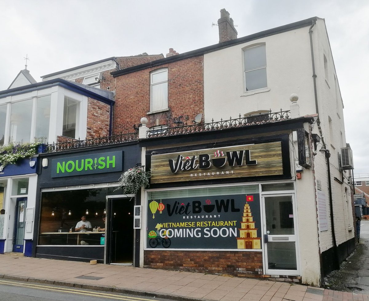 willsillprop's tweet photo. Deal Complete - 13 Bank Square, Wilmslow.
Pleased to have let this space to Viet Bowl and we wish them every success with their vietnamese restaurant which is coming soon - exciting stuff 🙂
#Retail #CommercialProperties #restaurants 
#wilsmlow https://t.co/jNt4B6ujSl