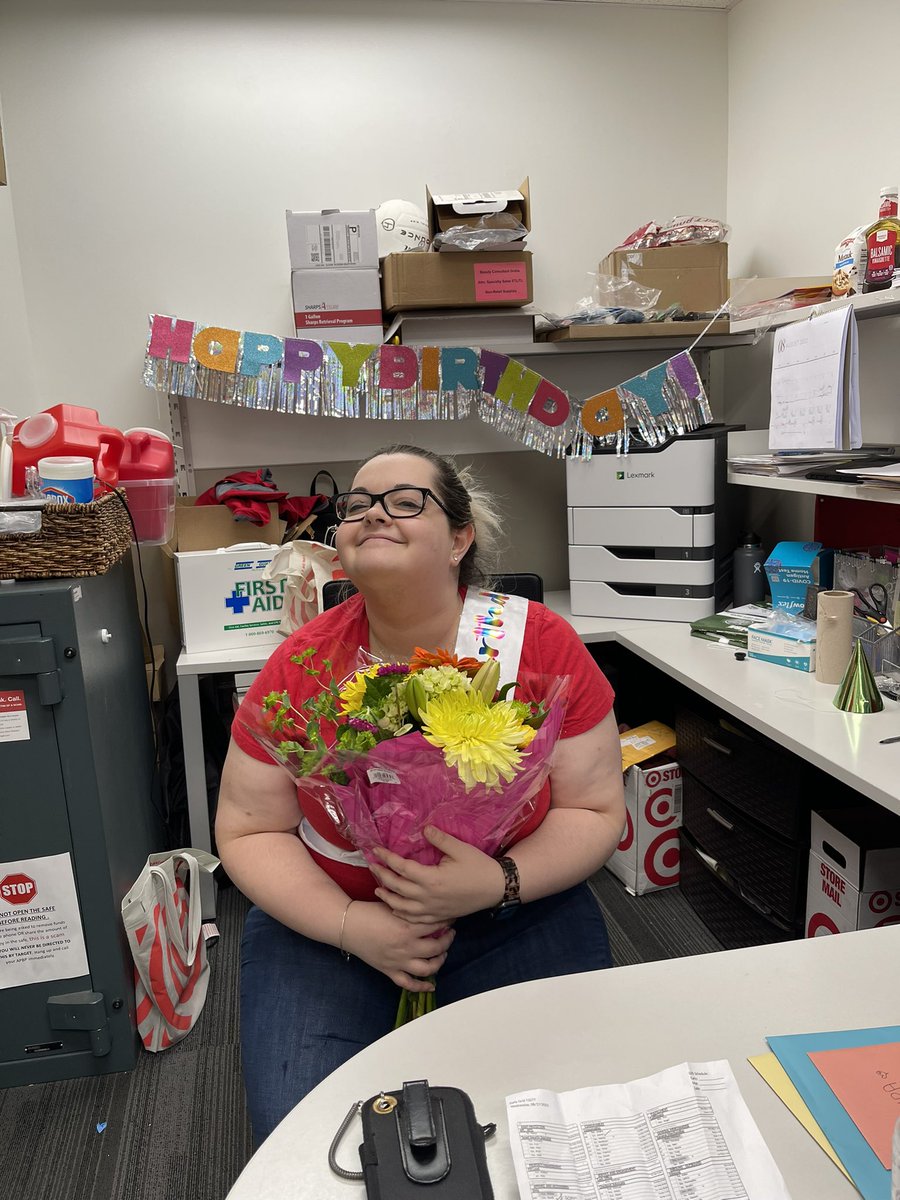 Happy birthday to the most incredible boss lady in the world ! May your special day be just as fabulous as you ♌️💕 <a href="/TGT_Laura/">Laura Brownlie</a>