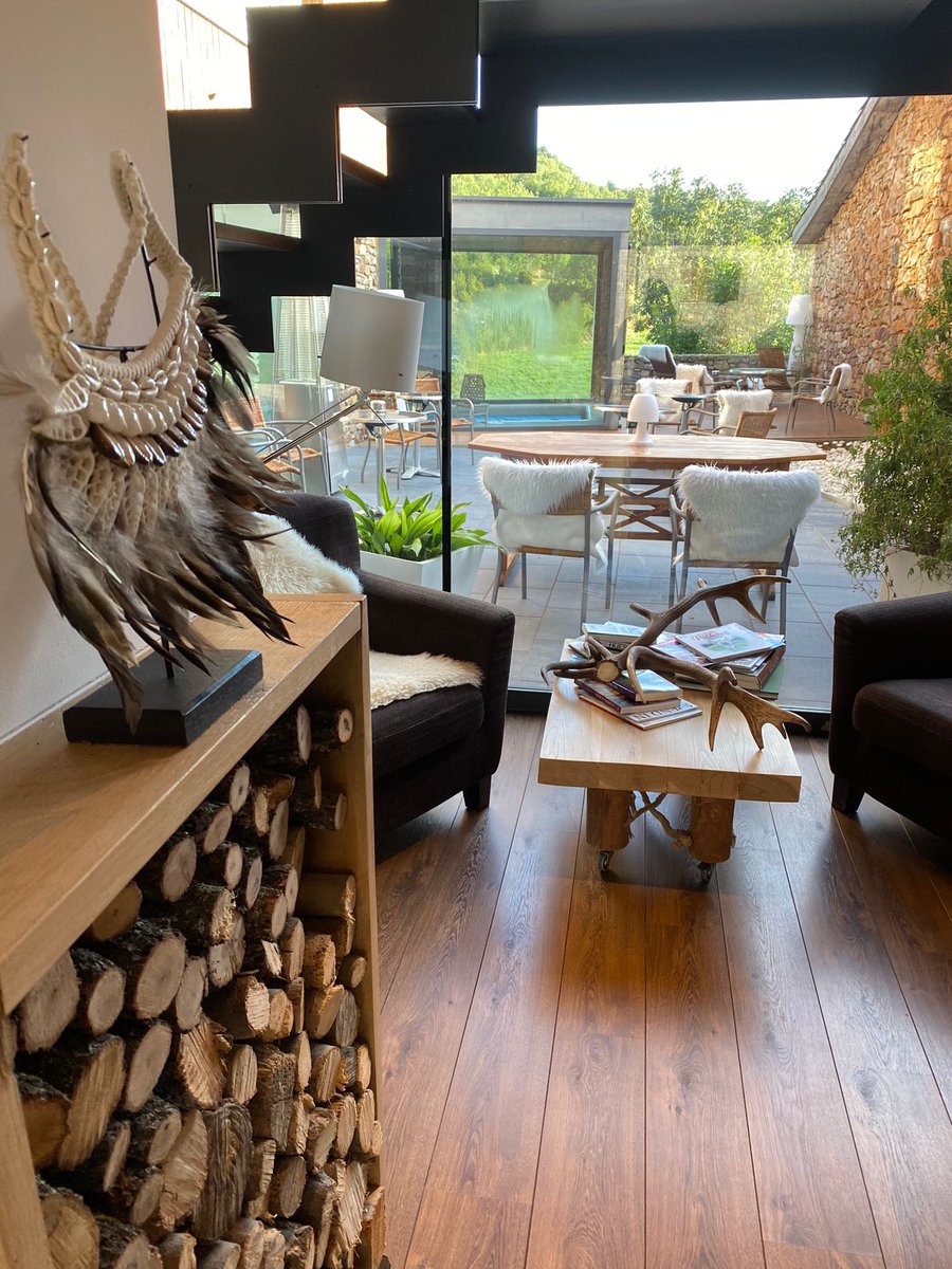 Agosto se acaba, pero en el <a href="/bonansacountry/">bonansacountryhotel</a> estamos tan frescos como al inicio del verano. No nos cansamos de vender, además de una habitación, experiencias. Merci, viajeros!!!!