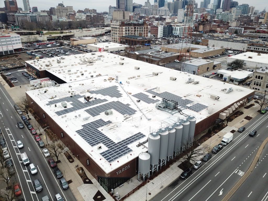 philaenergy's tweet photo. DYK @yardsbrew has a 740 kw solar array (installed by @SolarStates) on the roof that powers the brewery & the City Archives? Join us for a solar-powered drink at our in-person #SolarWeekPHL panel & networking event today, 8/18 at 5pm. Register here: https://t.co/jEzLXca7qv βοΈ https://t.co/e7pWxuEgrK