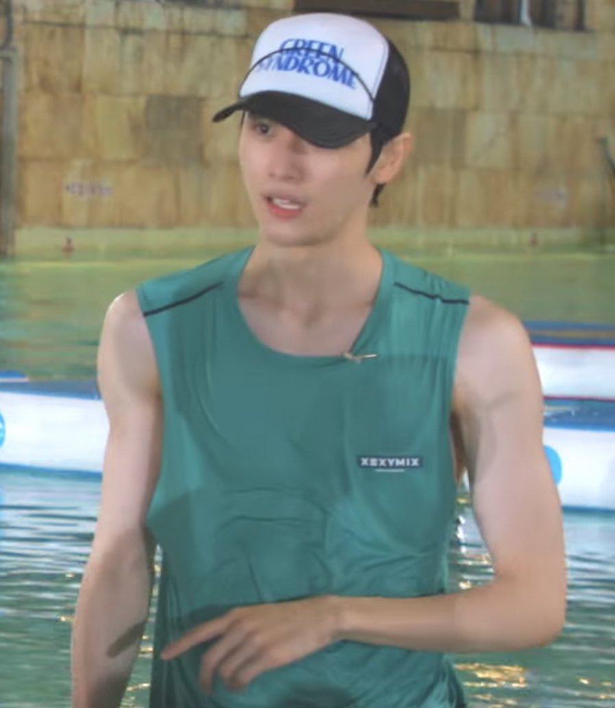913arc's tweet photo. Sungchan is so so so fine 🫠🫠🫠 https://t.co/BirjSc07sw