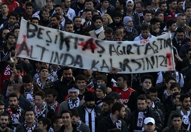 Beşiktaş Ağır Taştır Altında Kalırsınız 🏁🦅

#ElineKolunaSahipOlTff
#YasinKolDudukAsacak