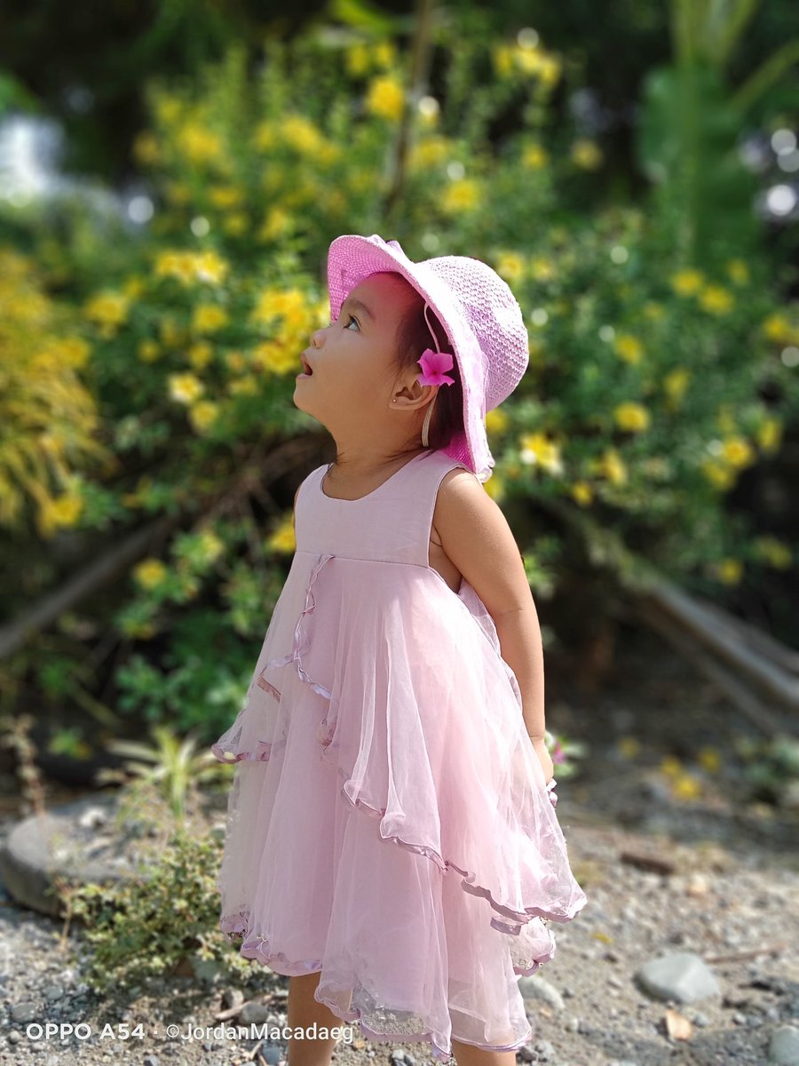 JordanMacadaeg's tweet photo. Summer sunshine! ☀️💐 #ShotonOPPO #OPPOSummer #OPPOReno8Series #ThePortraitExpert
#ColorOS13 #SmartandConnected #InspirationAhead
#LowLightInspired #OPPOAmbassadors
#NightPortraitExpert #ShotonOPPO #OPPOカメラ部
#OPPOShapeofLight #ShotonOPPO #OPPOHiFive2022 #RenoAcademy https://t.co/9CdXHD0fiT