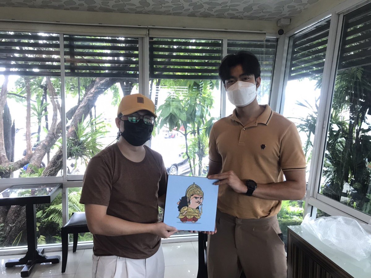 ขอบคุณพี่วรกต เจ้าของโปรเจคมหาภาระตะมากครับ สำหรับการสนับสนุนและให้คำแนะนำ โปรเจคน้องฉลาม Lovely Sharky น้องฉลามขอฝากเนื้อฝากตัวด้วยนะครับ 🥰🥰🥰
.
#nft #nftcommunity #nftartist #nftthailand #NFTTHAILAND #nftcollectors #NFTartist
