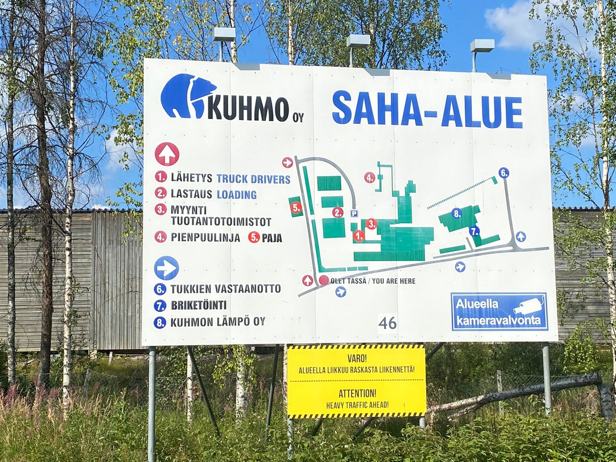 Perjantaina Kainuun alueen päättäjät kokoontuvat Kuhmon sahalle tutustumaan sen toimintaan ja kuulemaan niin yrityksen alueellisesta vaikuttavuudesta kuin koko sahateollisuudenkin merkityksestä Suomen taloudelle ja hyvinvoinnille. #sahateollisuus #melkovaikuttavaa