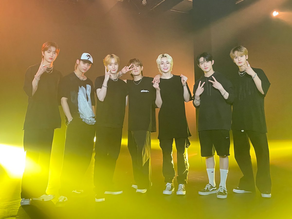 TPSTLATAM's tweet image. [💌] iE unete al hashtag party del dia 4
11:30 PM [KST] 

Tag: SHINING/UP/CONCEPT/PHOTO 4
#/TPST_4TH_CONCEPT
#/SHININGUP_2nd_MINIALBUM

🛑 NO USAR ANTES DE TIEMPO
HORARIO
08:30 AM 🇬🇹🇸🇻🇨🇷🇭🇳🇳🇮
09:30 AM 🇵🇦🇪🇨🇵🇪🇨🇴🇲🇽
10:30 AM 🇨🇺🇩🇴🇧🇴🇻🇪🇵🇷🇨🇱🇵🇾
11:30 AM 🇦🇷🇺🇾🇧🇷