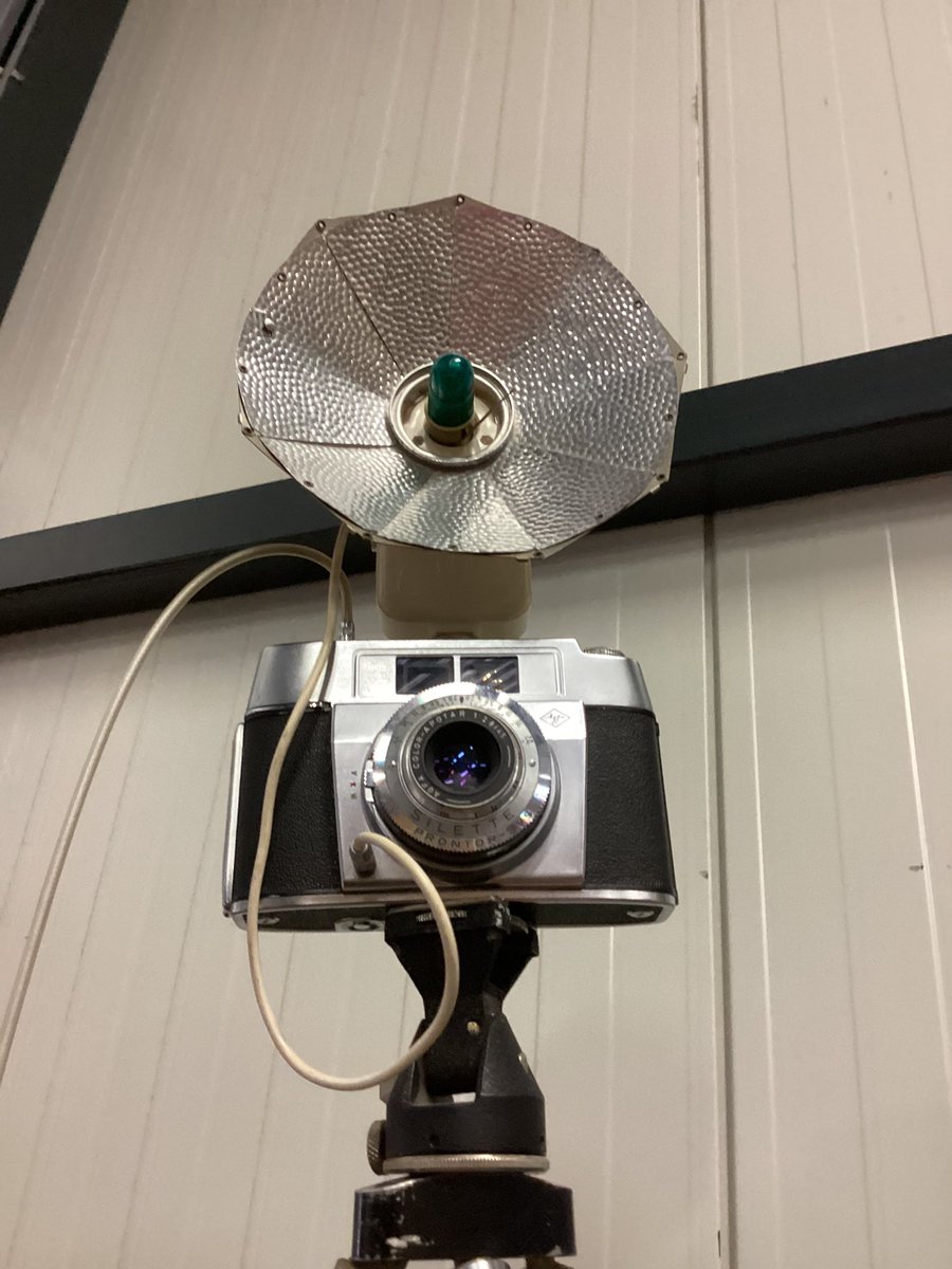 Wij hebben regelmatig antieke fototoestellen….