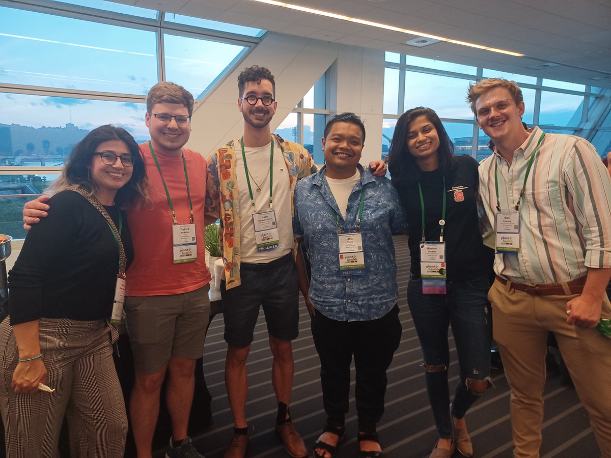APS_CDEI's tweet image. Thank you to Bayer and Corteva Agriscience for supporting this year&apos;s LGBTQAI+ Social, held during #PlantHealth2022 and to all of the attendees who joined us for an awesome night of conversation and connection.