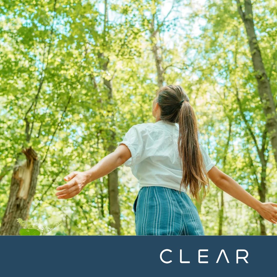 We spend 90% of our time inside, the quality of the air in our offices, homes and schools can be poor. low air quality can interfere with workers’ productivity and lead to lower scores and more absences in schools.
Learn more on hubs.la/Q01k3F-r0
#clearinc #healthybreathing