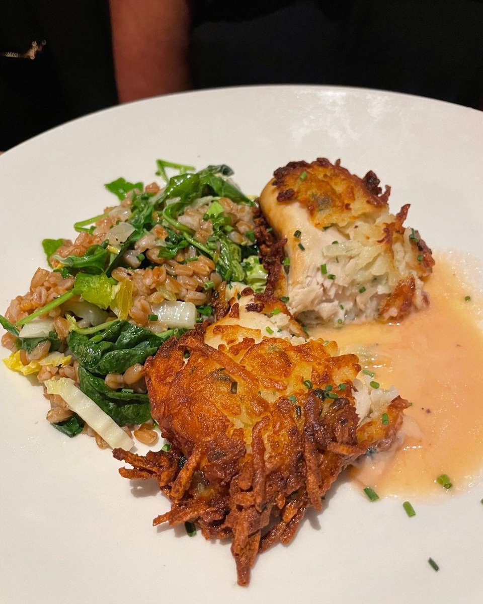 Houlihans's tweet photo. #Houlihans #HOUFaves #Fish #MahiMahi 📸https://t.co/k9WsToKFCA
The fish so nice they named it twice. https://t.co/lQG51JvgHc