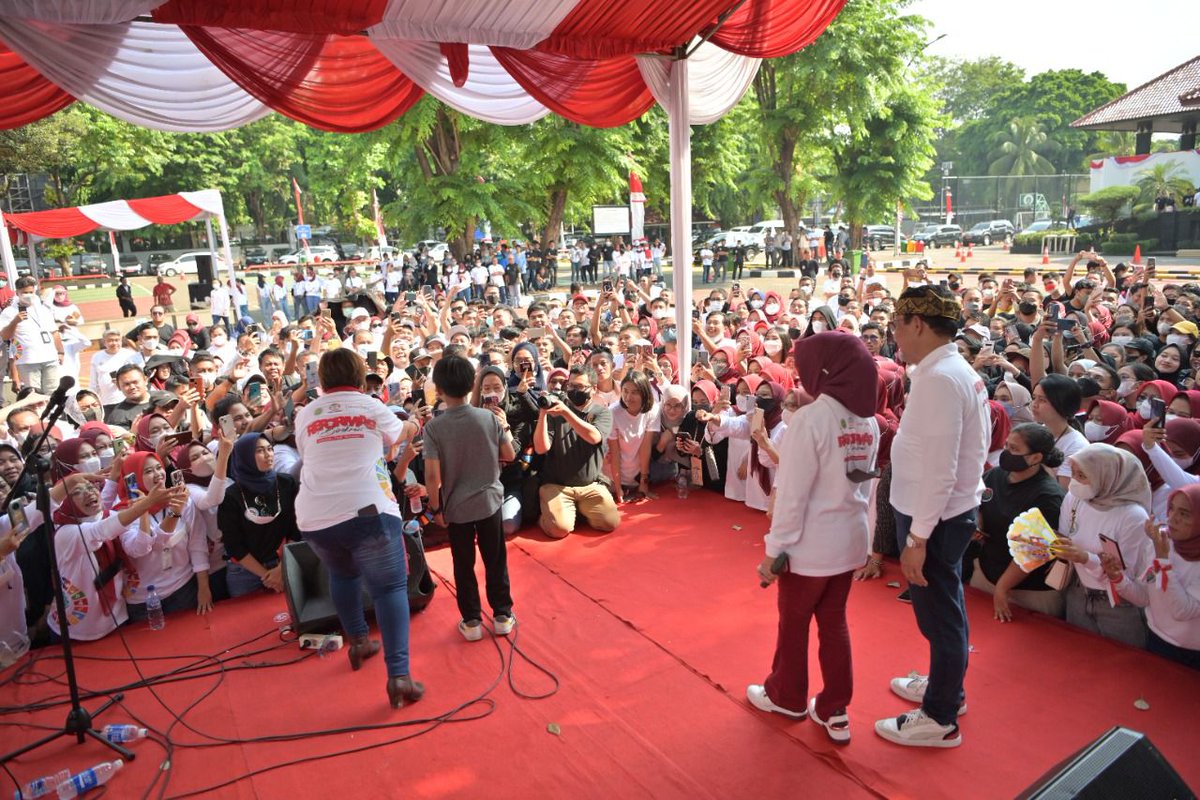 Nalapraya261's tweet photo. Meriahnya 77 tahun Indonesia 
Pulih Lebih Cepat
Bangkit Lebih Kuat
Bersama #FarelGusHalim

@jokowi 
@halimiskandarnu
@Kemendespdtt
@malik_haramain
@imansyukri
@taufikmadjid71
@yusradaridesa 
@azzameldzikrie 
@fachrilabalado
@cik_mashuri
@AngSinam
@Brigade01Arwan1
@tppkemendes https://t.co/i2K8TngJUQ