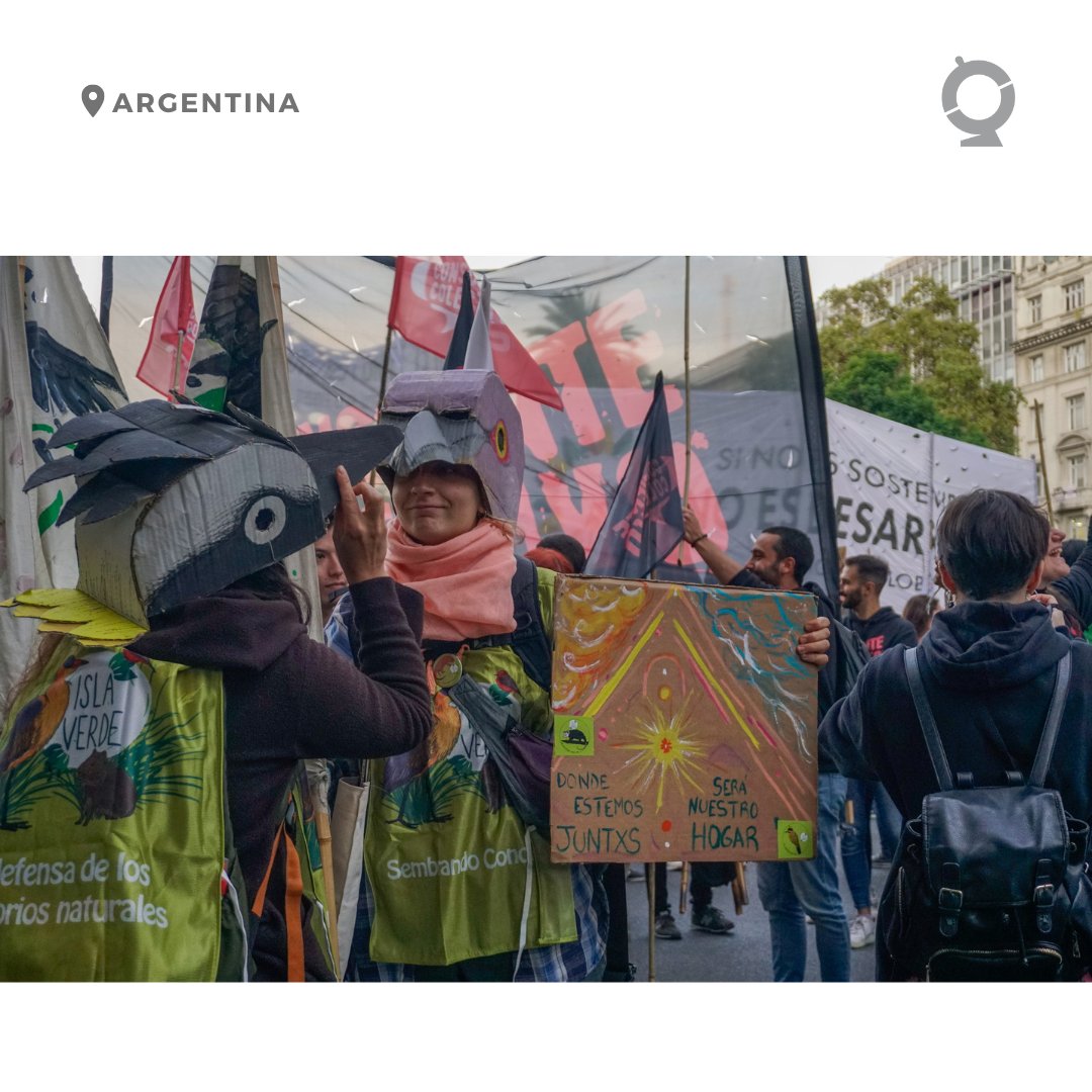 Members of the environmental organization <a href="/islaverdeong/">Organizacion Isla Verde</a> march to advocate for the sanction of the Ley de Humedales (Wetland Law) in Buenos Aires, Argentina.
📸: <a href="/Lucilapel/">Lucila Pellettieri</a>, GPJ Argentina. See new photos: bit.ly/3Qdz51R.
#photooftheday #KnowYourWorld