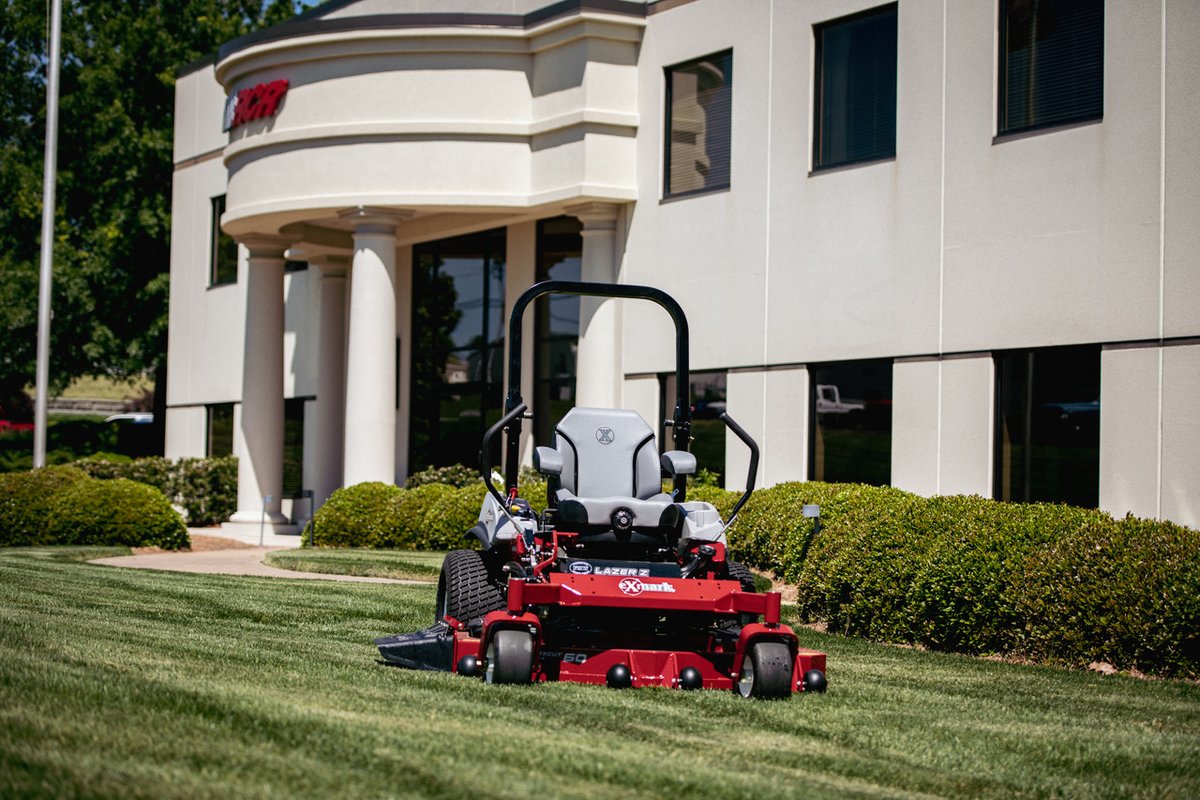 RCRracing's tweet photo. A top notch cut with a top notch mower! Make all your neighbors jealous with the precision of an @Exmarkmowers. #exmarkbackyardlife
Check them out at https://t.co/yve2SKmsmm https://t.co/O28FQDXSw8