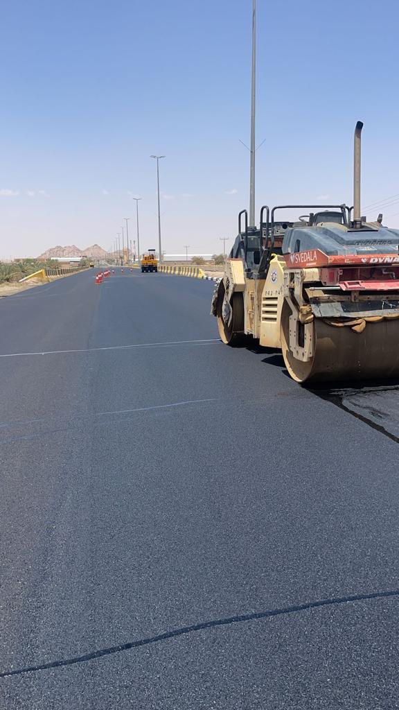 بهدف الإرتقاء بجودة الخدمات والمشاريع
#بلدية_محافظة_سميراء
تقوم بالاشراف والمتابعة على صيانة الطرق بمحافظة سميراء وذلك للقضاء على مظاهر التشوه البصري وتحسين المشهد الحضري
#أنسنة_المدن
#برنامج_جودة_الحياة
#مدينتي_اجمل
#رؤية_السعودية_2030